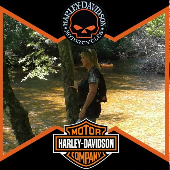 Meet your Posher, Pam - Picture 1 of 1